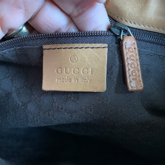 Authentic GUCCI - Picture 10 of 12